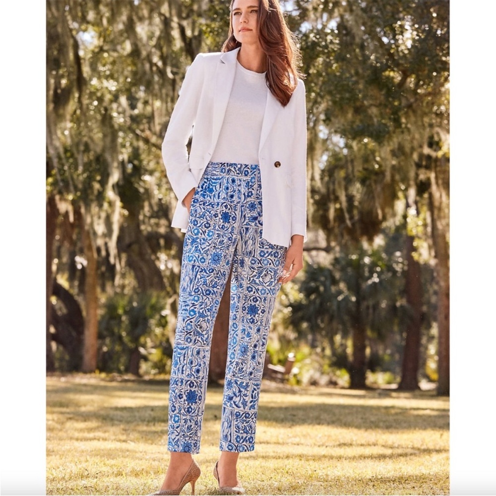 Ann Taylor The Tile Print Pull On Tapered Pant Blue & White Size Small